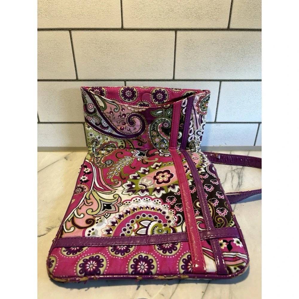 Vera Bradley Very Berry Paisley Flipster Crossbody Purse Pink Purple Retired